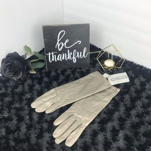 NWT Chico’s Pewter Leather Gloves